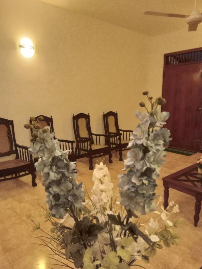 Bed and Breakfast Sky Bloom Homagama Экстерьер фото