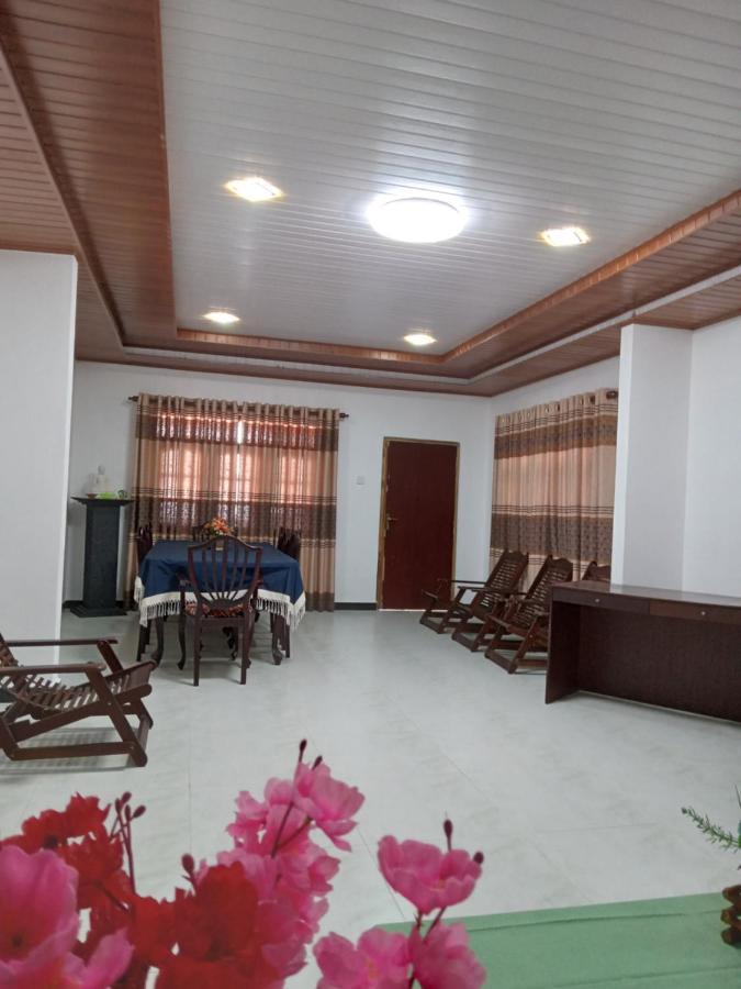 Bed and Breakfast Sky Bloom Homagama Экстерьер фото