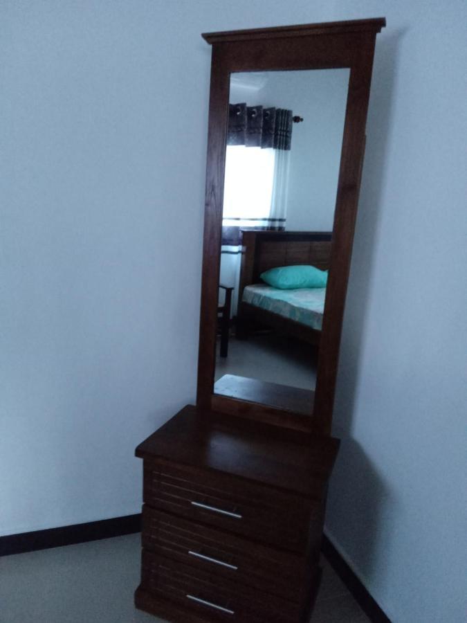 Bed and Breakfast Sky Bloom Homagama Экстерьер фото